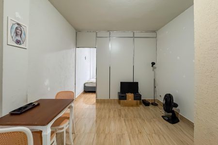 Apartamento à venda com 30m², 1 quarto e sem vaga Apartamento à venda com 30m², 1 quarto e sem vagaSala