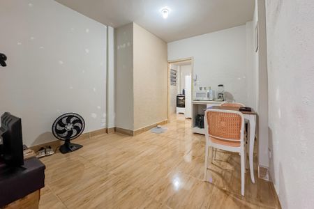 Apartamento à venda com 30m², 1 quarto e sem vaga Apartamento à venda com 30m², 1 quarto e sem vagaSala
