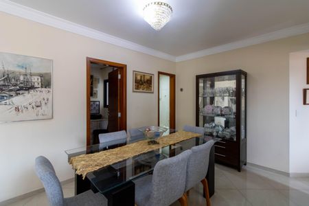Apartamento à venda com 230m², 3 quartos e 3 vagas Apartamento à venda com 230m², 3 quartos e 3 vagasSala