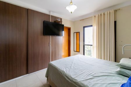 Apartamento à venda com 230m², 3 quartos e 3 vagas Apartamento à venda com 230m², 3 quartos e 3 vagasSuíte