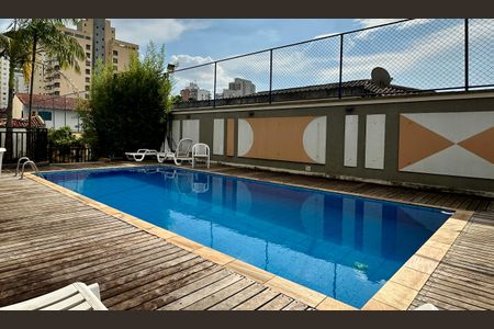 Apartamento à venda com 230m², 3 quartos e 3 vagasArea Comum - Piscina