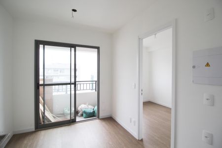 Apartamento à venda com 25m², 1 quarto e sem vaga Apartamento à venda com 25m², 1 quarto e sem vagaSala