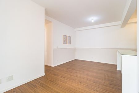 Apartamento à venda com 94m², 3 quartos e 1 vaga Apartamento à venda com 94m², 3 quartos e 1 vagaSala
