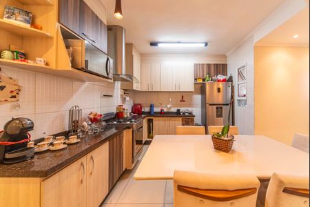 Apartamento à venda com 68m², 2 quartos e 2 vagasCozinha