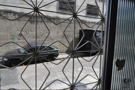 Vista Sala de apartamento para alugar com 2 quartos, 80m² em Pilares, Rio de Janeiro