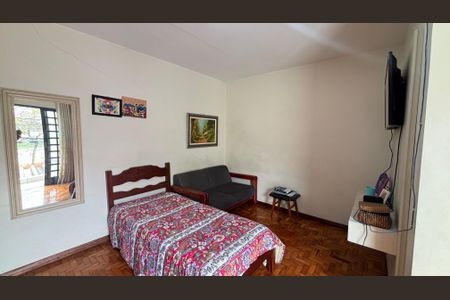 Casa à venda com 246m², 4 quartos e 2 vagas Casa à venda com 246m², 4 quartos e 2 vagasSuite