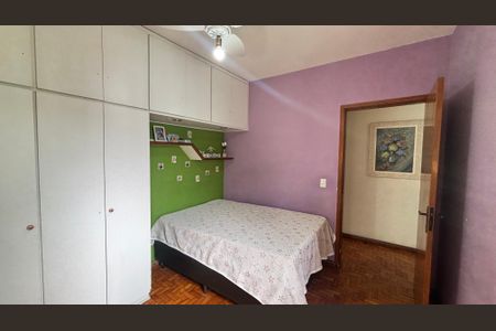 Casa à venda com 246m², 4 quartos e 2 vagas Casa à venda com 246m², 4 quartos e 2 vagasQuarto 1