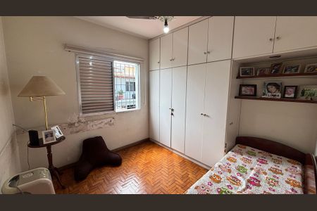 Casa à venda com 246m², 4 quartos e 2 vagas Casa à venda com 246m², 4 quartos e 2 vagasQuarto 2