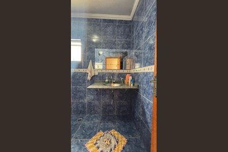 Casa à venda com 246m², 4 quartos e 2 vagas Casa à venda com 246m², 4 quartos e 2 vagasBanheiro