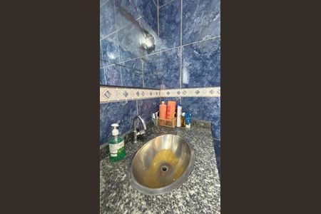 Casa à venda com 246m², 4 quartos e 2 vagas Casa à venda com 246m², 4 quartos e 2 vagasBanheiro