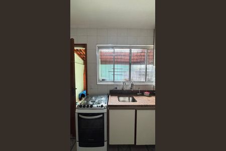 Casa à venda com 246m², 4 quartos e 2 vagas Casa à venda com 246m², 4 quartos e 2 vagasCozinha