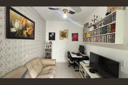 Casa à venda com 246m², 4 quartos e 2 vagas Casa à venda com 246m², 4 quartos e 2 vagasCasa 2 - Sala