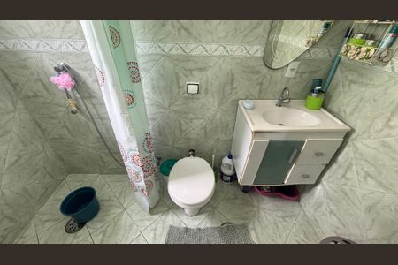 Casa à venda com 246m², 4 quartos e 2 vagas Casa à venda com 246m², 4 quartos e 2 vagasCasa 2 - Banheiro