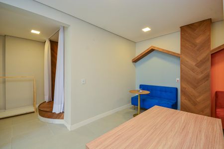 Apartamento à venda com 37m², 2 quartos e 1 vagaÁrea comum - Salão de festas