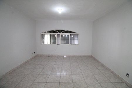Sala de casa para alugar com 3 quartos, 110m² em Jardim das Industrias, São José dos Campos