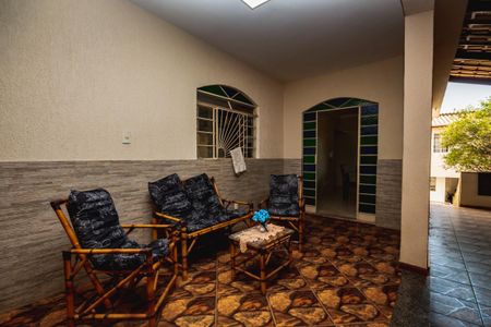 Casa para alugar com 300m², 5 quartos e sem vagaÁrea comum