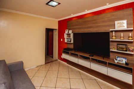 Sala de casa para alugar com 5 quartos, 300m² em Tupi, Belo Horizonte