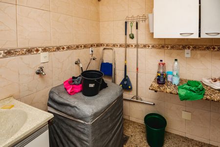 Casa para alugar com 300m², 5 quartos e sem vagaÁrea de Serviço