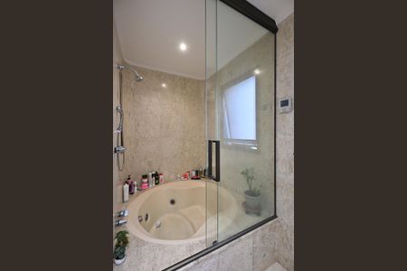 Apartamento para alugar com 350m², 4 quartos e 4 vagasBanheiro Suíte 1