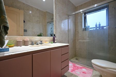 Apartamento para alugar com 350m², 4 quartos e 4 vagasBanheiro