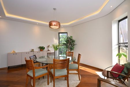 Apartamento para alugar com 350m², 4 quartos e 4 vagasSala de Jantar