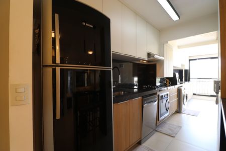 Apartamento à venda com 92m², 2 quartos e 2 vagasCozinha e Área de Serviço