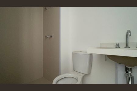 Studio à venda com 48m², 1 quarto e sem vaga Studio à venda com 48m², 1 quarto e sem vagaBanheiro