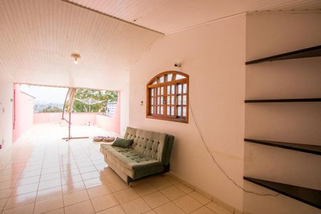 Casa à venda com 158m², 2 quartos e 2 vagas Casa à venda com 158m², 2 quartos e 2 vagasÁrea de serviço 1 / Espaço gourmet