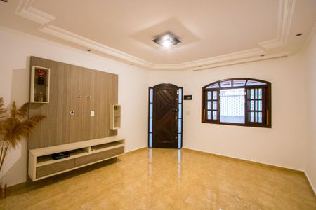Casa à venda com 158m², 2 quartos e 2 vagas Casa à venda com 158m², 2 quartos e 2 vagasSala