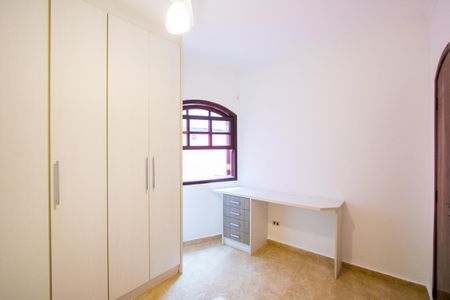 Casa à venda com 158m², 2 quartos e 2 vagas Casa à venda com 158m², 2 quartos e 2 vagasQuarto 2