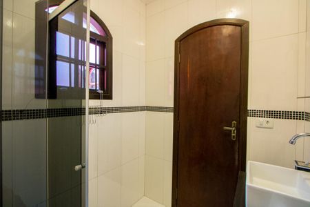Casa à venda com 158m², 2 quartos e 2 vagas Casa à venda com 158m², 2 quartos e 2 vagasBanheiro do quarto 1