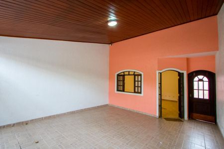 Casa à venda com 158m², 2 quartos e 2 vagas Casa à venda com 158m², 2 quartos e 2 vagasGaragem