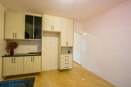Casa à venda com 158m², 2 quartos e 2 vagas Casa à venda com 158m², 2 quartos e 2 vagasCozinha