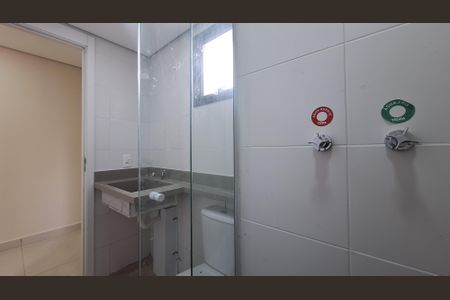 Apartamento à venda com 67m², 3 quartos e 1 vagaBanheiro da Suíte 2