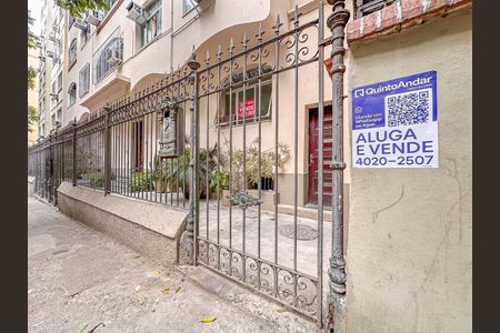 Apartamento à venda com 60m², 1 quarto e sem vagaFachada