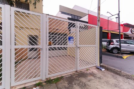 Casa à venda com 126m², 2 quartos e 2 vagasFachada