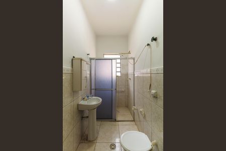 Casa à venda com 126m², 2 quartos e 2 vagasBanheiro Social