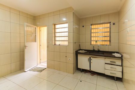 Casa à venda com 126m², 2 quartos e 2 vagasCozinha