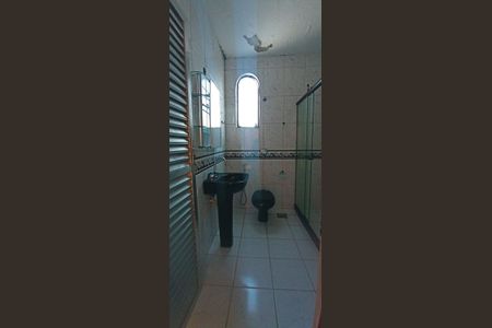 Casa de condomínio à venda com 200m², 3 quartos e 3 vagas