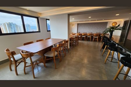 Apartamento para alugar com 65m², 2 quartos e 1 vagaÁrea comum - Salão de festas