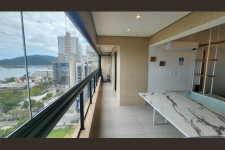 Apartamento para alugar com 65m², 2 quartos e 1 vagaVaranda