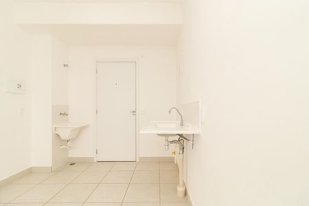 Apartamento à venda com 32m², 2 quartos e sem vaga Apartamento à venda com 32m², 2 quartos e sem vagaCozinha e Área de Serviço