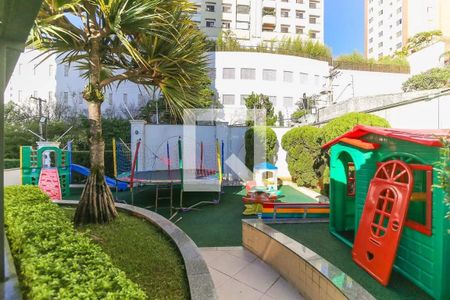 Apartamento à venda com 110m², 3 quartos e 2 vagasÁrea comum - Playground