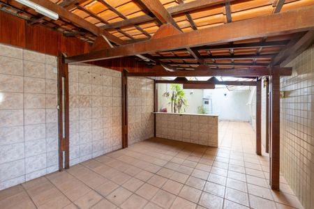 Apartamento à venda com 194m², 3 quartos e 2 vagas Apartamento à venda com 194m², 3 quartos e 2 vagasÁrea comum - Churrasqueira