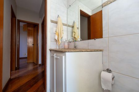 Apartamento à venda com 194m², 3 quartos e 2 vagas Apartamento à venda com 194m², 3 quartos e 2 vagasBanheiro Social
