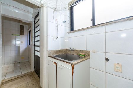 Apartamento à venda com 194m², 3 quartos e 2 vagas Apartamento à venda com 194m², 3 quartos e 2 vagasÁrea de Serviço