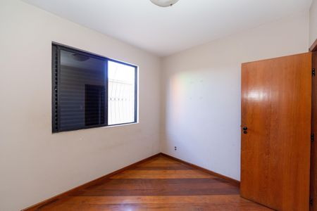 Apartamento à venda com 194m², 3 quartos e 2 vagas Apartamento à venda com 194m², 3 quartos e 2 vagasSuíte