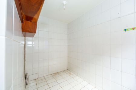 Apartamento à venda com 194m², 3 quartos e 2 vagas Apartamento à venda com 194m², 3 quartos e 2 vagasQuarto de Serviço