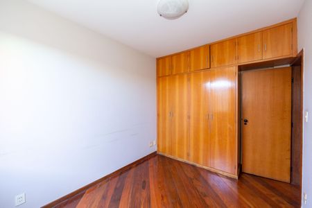 Apartamento à venda com 194m², 3 quartos e 2 vagas Apartamento à venda com 194m², 3 quartos e 2 vagasQuarto 2