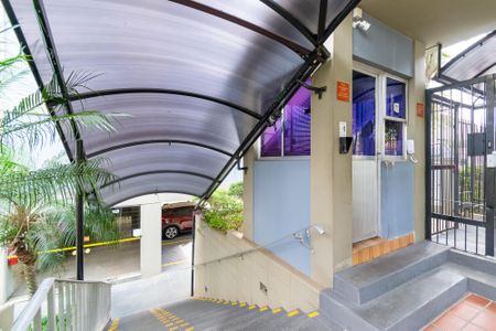 Apartamento à venda com 79m², 2 quartos e 1 vaga Apartamento à venda com 79m², 2 quartos e 1 vagaEntrada do Condomínio